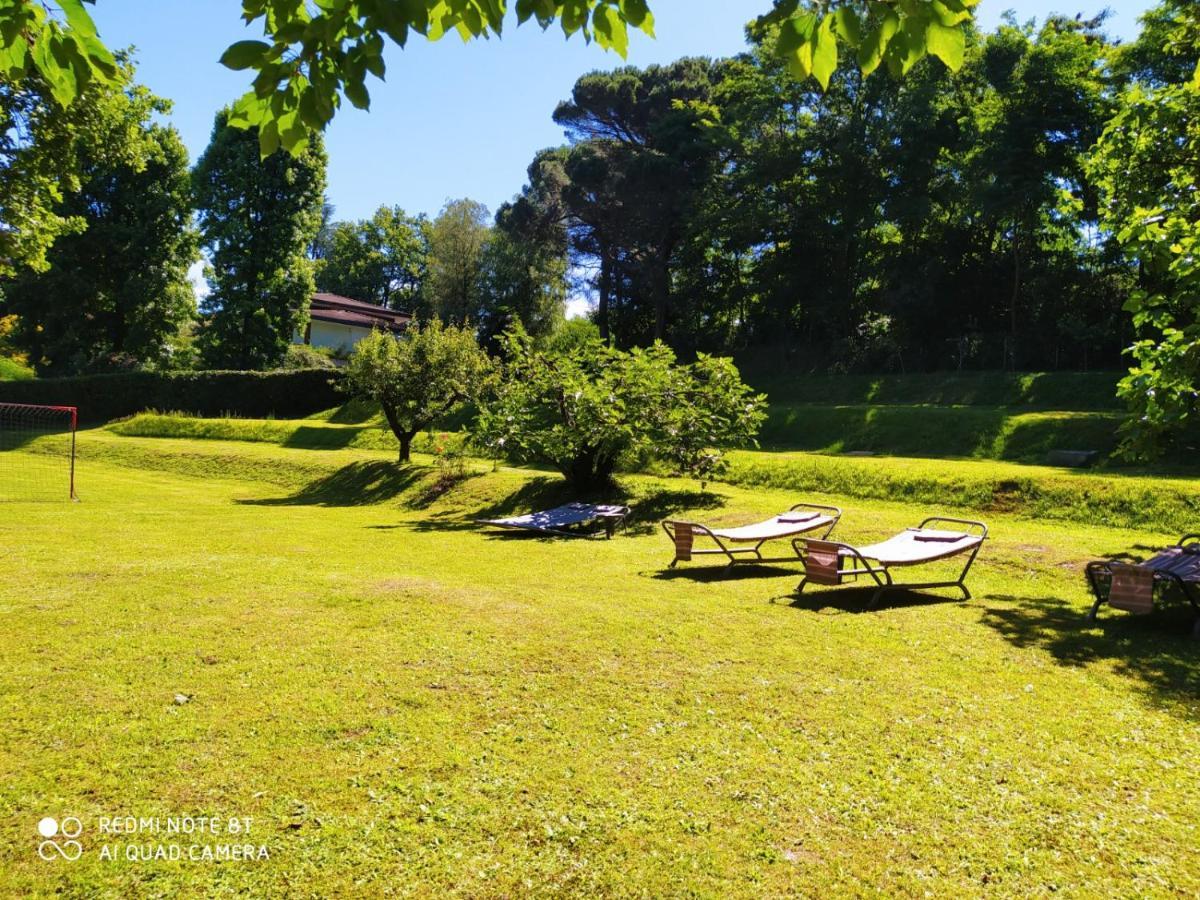 "La Selvetta" Bed And Breakfast Buguggiate Exterior photo